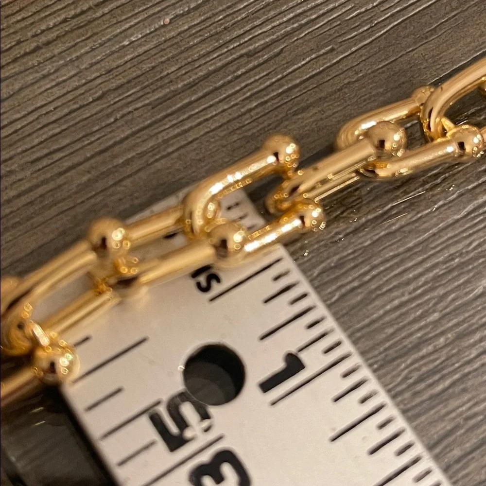 MICHELLE MCDOWELL Lucille Necklace Pave Accent Link 17 3/4” approx Gold-tone - Picture 10 of 16